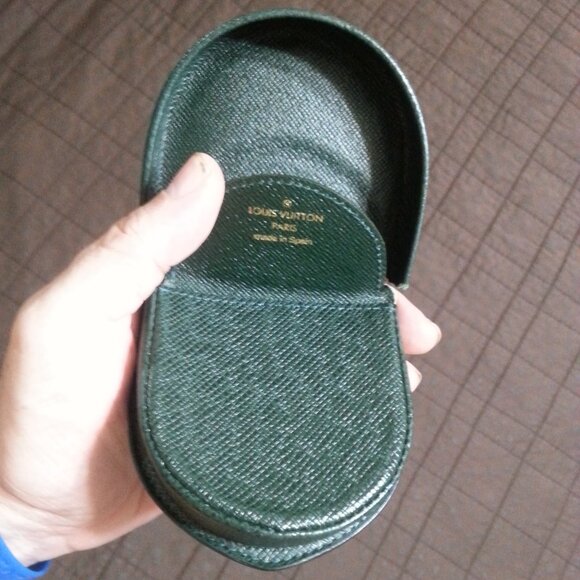 Vintage LV Louis Vuitton Taiga Leather Coin Wallet Case Holder Green  Women Men - Picture 6 of 16